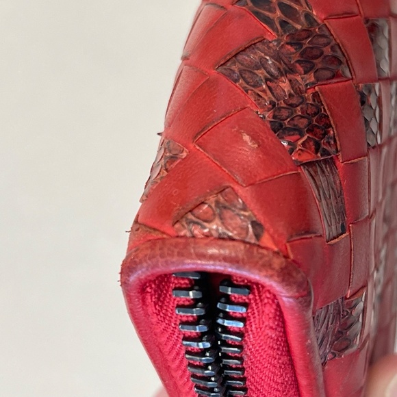 BOTTEGA VENETA Bottega Red Intrecciato Woven Nappa Leather/Snakeskin - Preowned - Picture 8 of 16